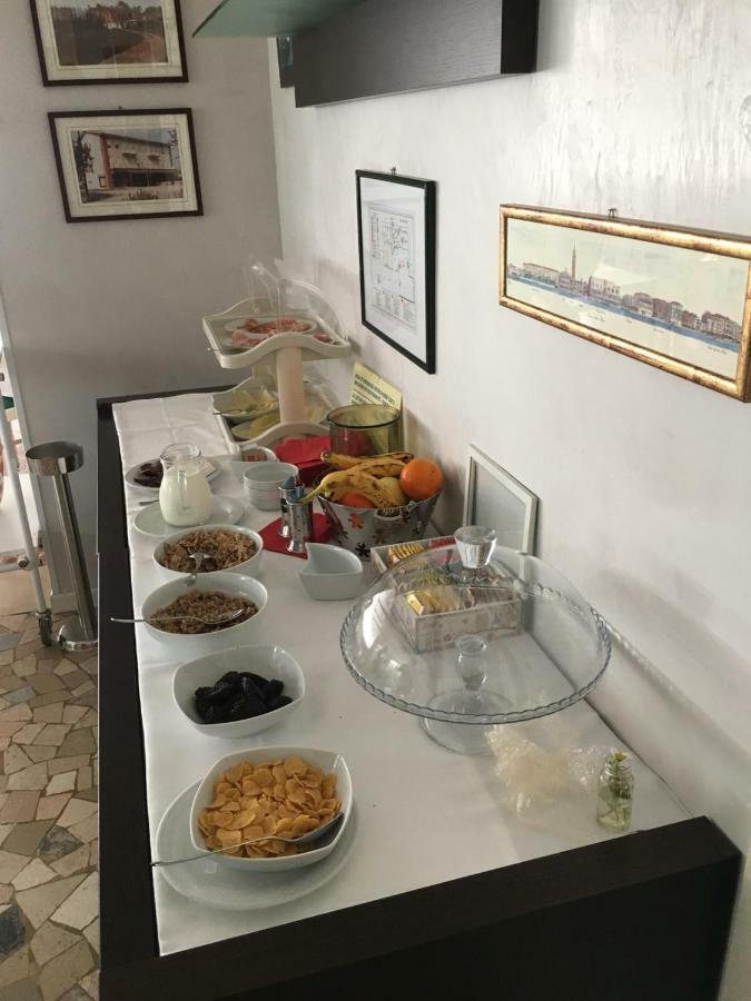 Albergo Rosa Cavallino-Treporti Buitenkant foto